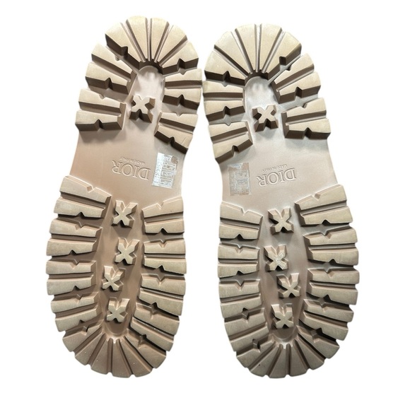 DIOR - Picture 5 of 9